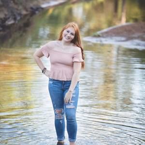 Meet your Posher, Alie